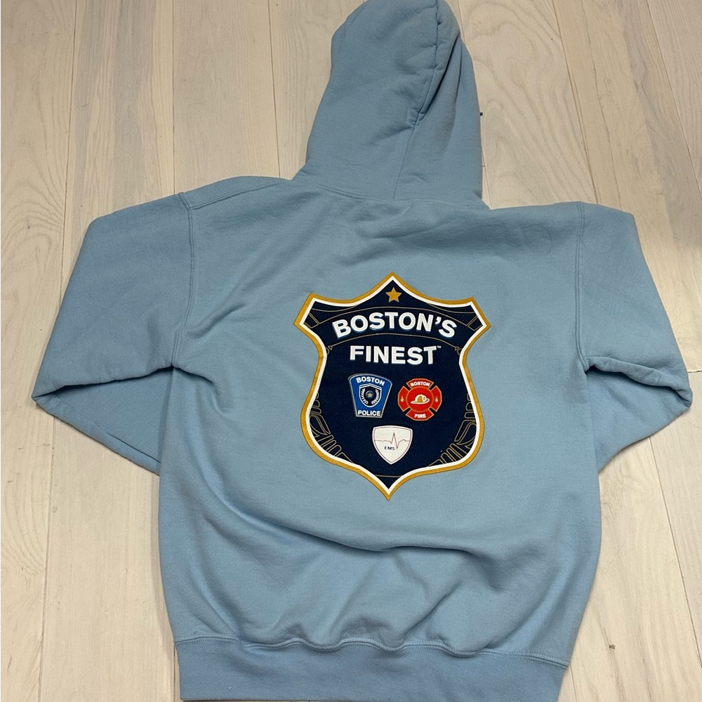BOSTON’S FINEST! Sweatshirt, POLICE, FIRE 🔥 EMS UNIQUE 🇺🇸 USA 🇺🇸